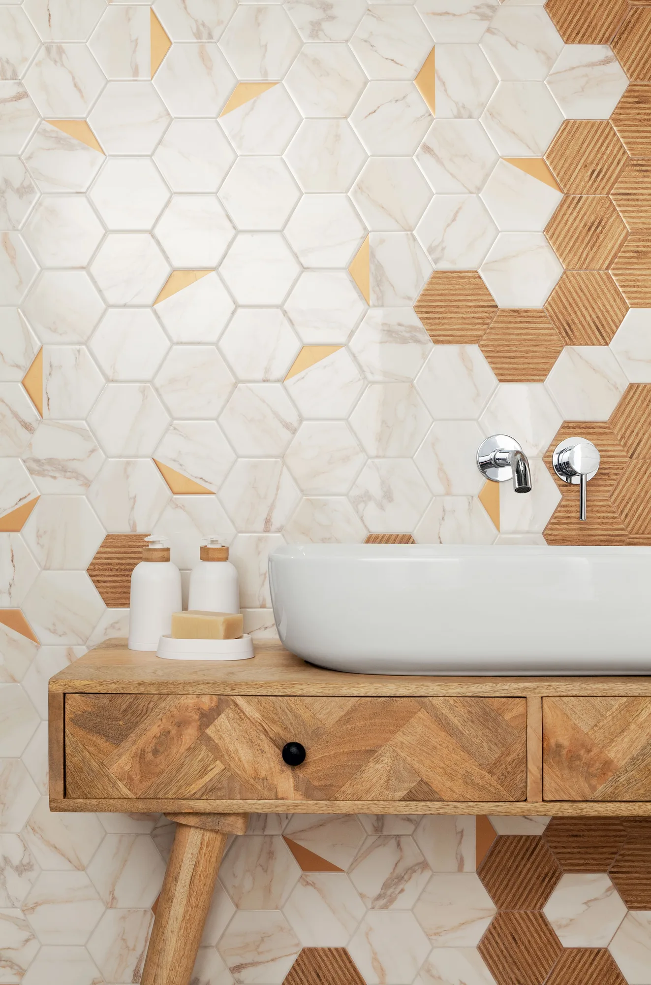 Domino FLARE krém hexagon fa hatású csempe
