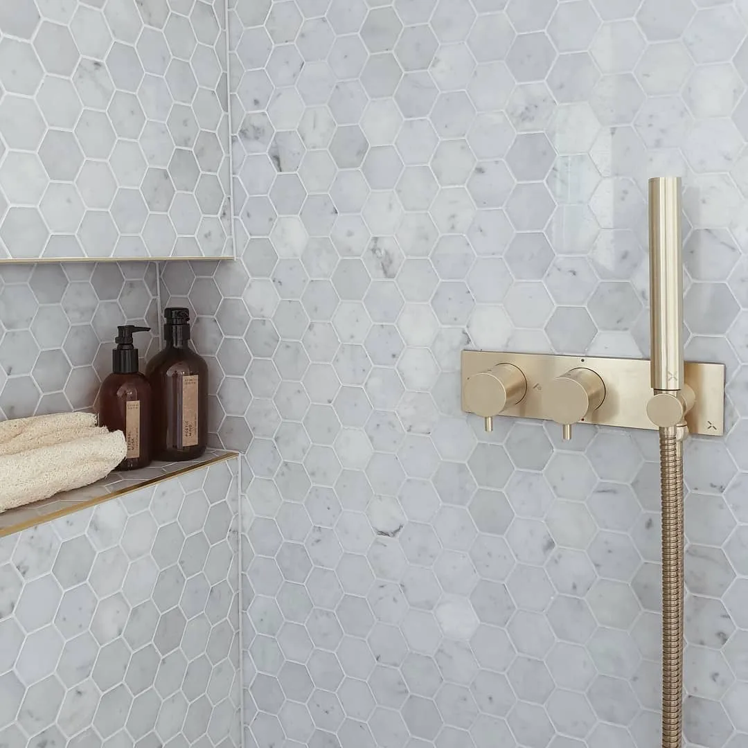 Dunin BLACK&WHITE MOZAIK fehér hexagon márvány hatású mozaik