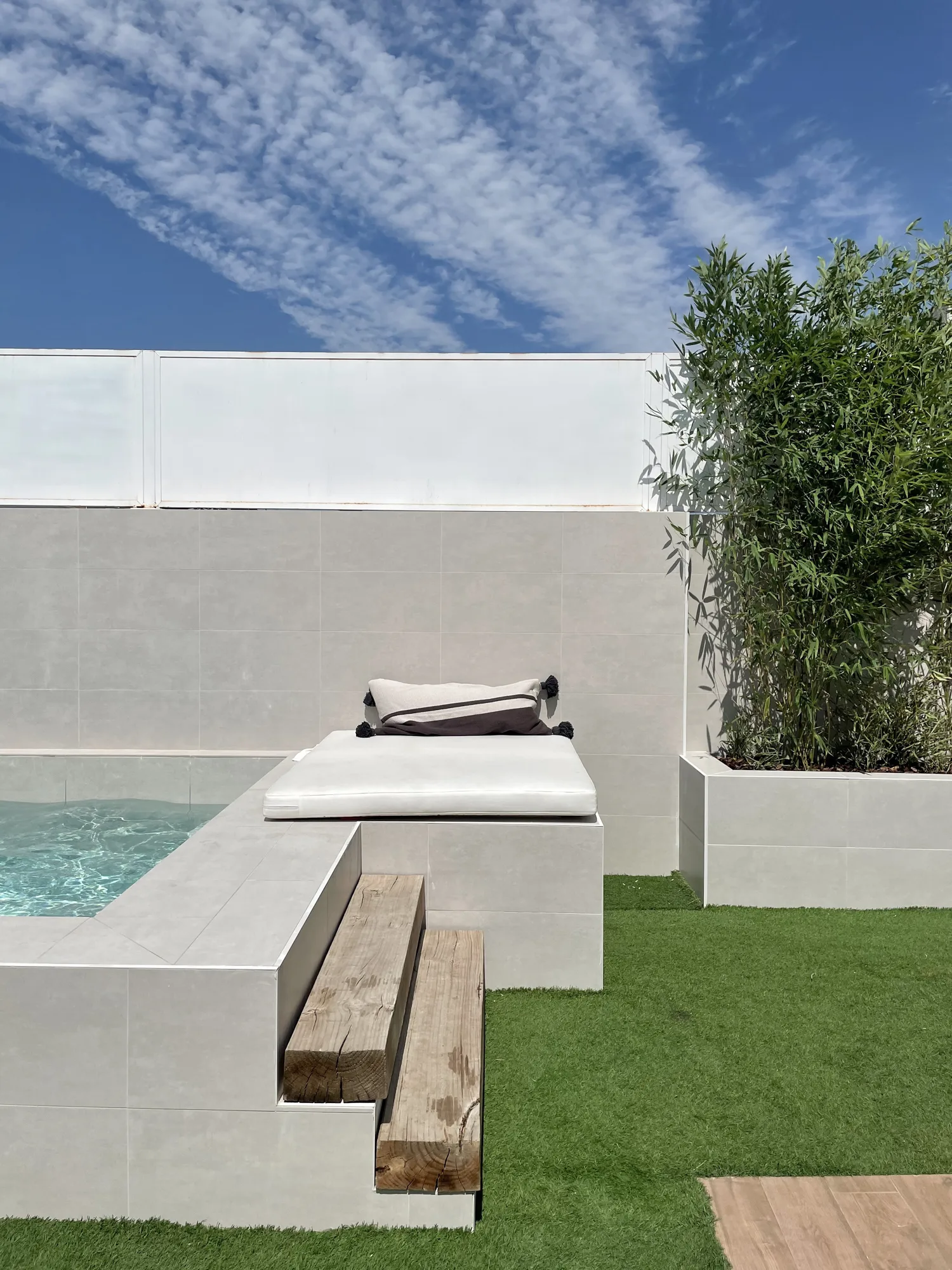 Ecoceramic NORWICH fehér beton hatású csempe