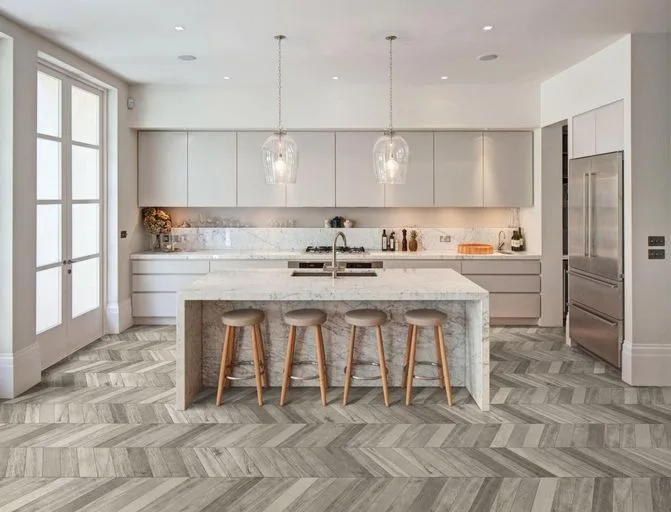 Marazzi TREVERKSOUL szürke chevron fa hatású csempe